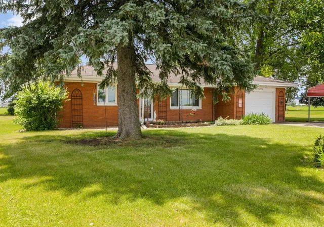4th image of 30916 Us Hwy 20, New Carlisle, IN 46552 | MLS# 840572
