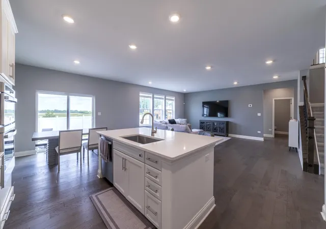 3rd image of 2080 E 109Th Pl, Crown Point, IN 46307 | MLS# 840586