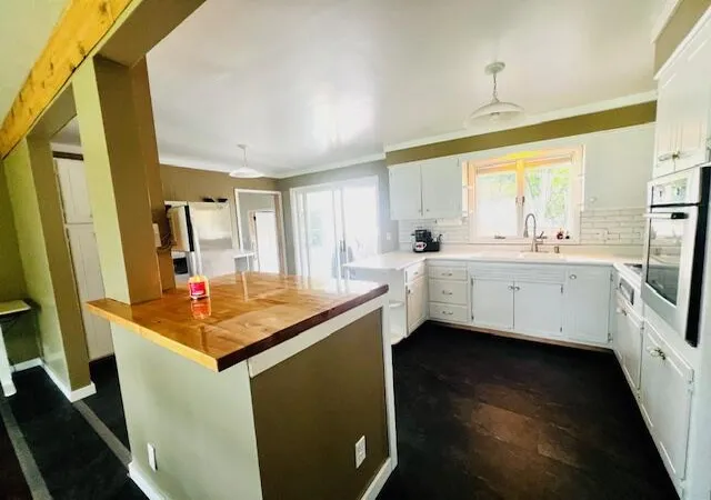 Photo 2 of Single family home for sale at 117 Washington Ave, Chesterton, IN 46304 | MLS# 840573 | Listing updated on 2026-10-01