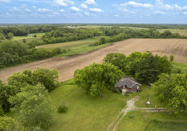 2nd image of 3019 E 129th Ave, Crown Point, IN 46307 | MLS# 840585