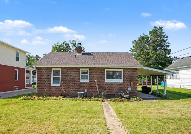 Homes for sale in La Porte, IN | 805 Division St, La Porte, IN 46350 | MLS# 840613