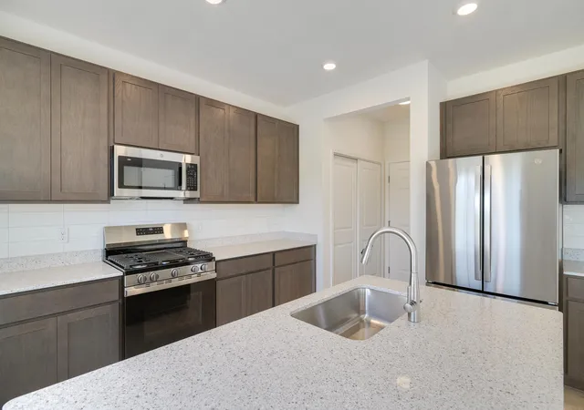 3rd image of 6880 Starling Dr, Schererville, IN 46375 | MLS# 840621