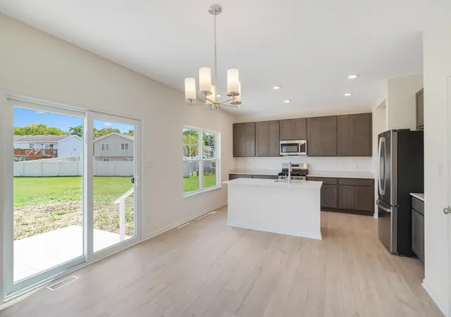 5th image of 6880 Starling Dr, Schererville, IN 46375 | MLS# 840621