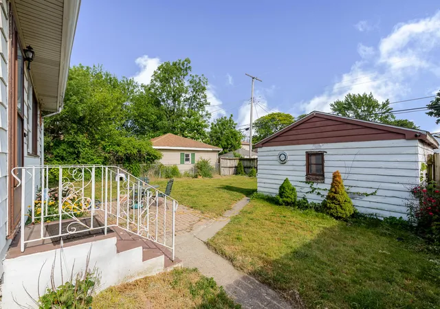 23rd image of 902 173rd St, Hammond, IN 46324 | MLS# 843070