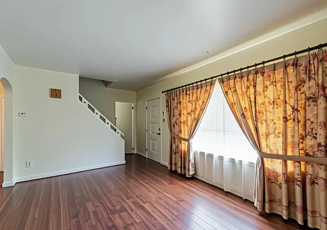 3rd image of 902 173Rd St, Hammond, IN 46324 | MLS# 843070