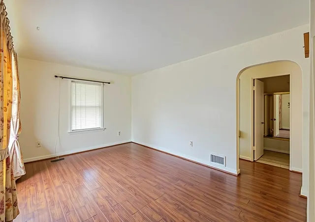 5th image of 902 173Rd St, Hammond, IN 46324 | MLS# 843070
