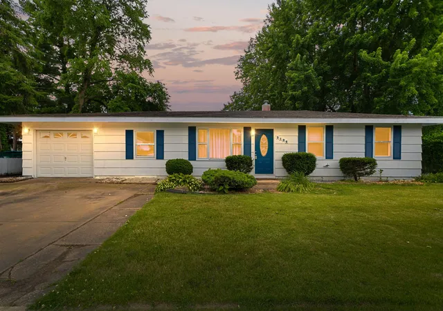 Homes for sale in La Porte, IN | 3106 Oakdale Ave, La Porte, IN 46350 | MLS# 840658