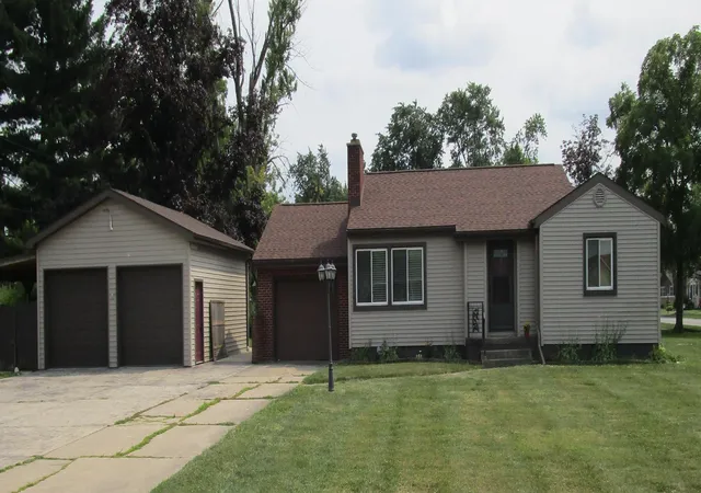 1st image of 1105 E Rand St, Hobart, IN 46342 | MLS# 843085