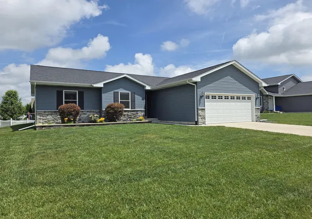 Homes for sale in Cedar Lake, IN | 10022 W 128th Ln, Cedar Lake, IN 46303 | MLS# 840671