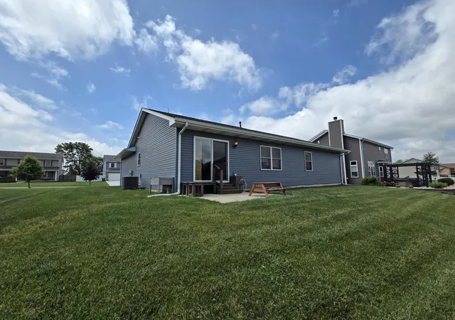 Homes for sale in Cedar Lake, IN | 10022 W 128Th Ln, Cedar Lake, IN 46303 | MLS# 840671