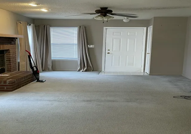 2nd image of 278 Broadmoor Bnd, Pittsboro, IN 46167 | MLS# 840655
