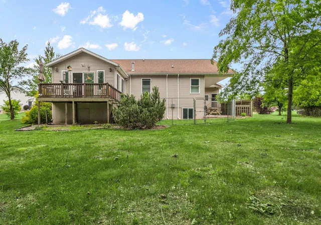 2nd image of 525 S Filbert St, New Carlisle, IN 46552 | MLS# 841017