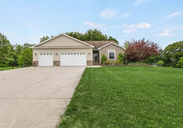 42nd image of 525 S Filbert St, New Carlisle, IN 46552 | MLS# 841017