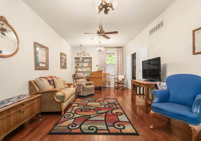 5th image of 525 S Filbert St, New Carlisle, IN 46552 | MLS# 841017