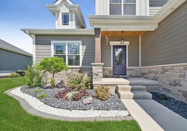 3rd image of 3202 Forestside Ln, Valparaiso, IN 46385 | MLS# 840770
