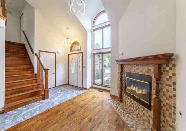 Photo 3 of Townhouse for sale at 1494 Lake St, Hobart, IN 46342 | MLS# 840831 | Listing updated on 2026-10-03