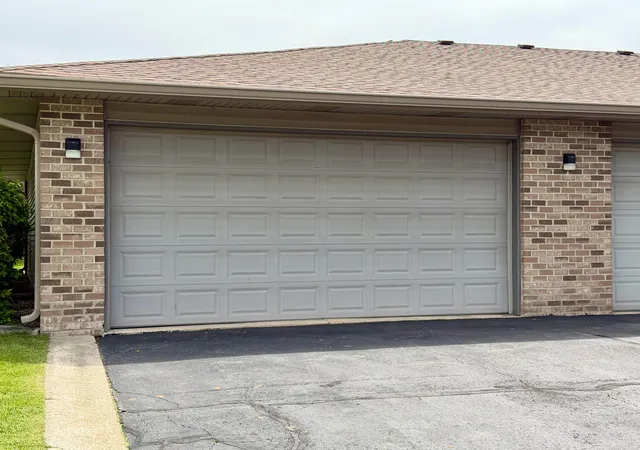 12th image of 1385 Young Dr, Crown Point, IN 46307 | MLS# 840701