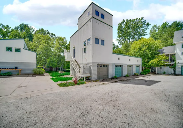 Homes for sale in Michigan City, IN | 12 Tryon Farm Ln, Michigan City, IN 46360 | MLS# 840699