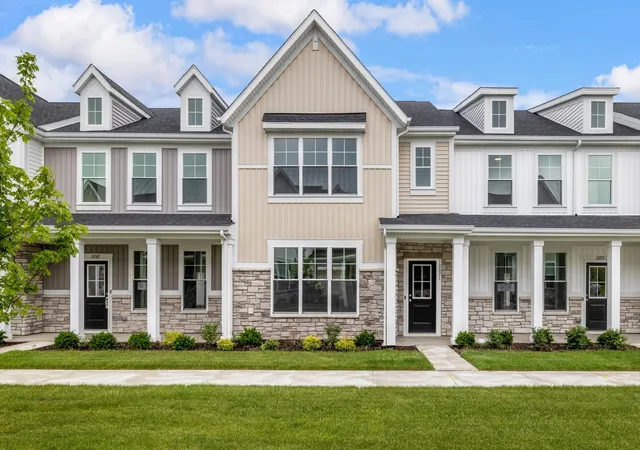1st image of 13071 Carolina St, Crown Point, IN 46307 | MLS# 840746