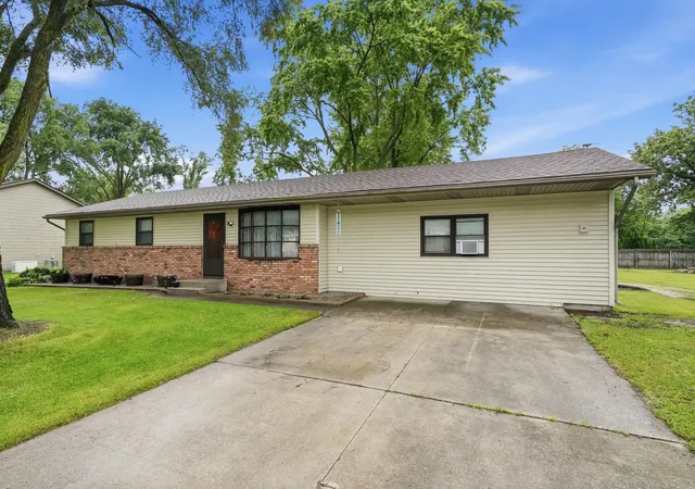 2nd image of 9978 N 388 W, Lake Village, IN 46349 | MLS# 840710