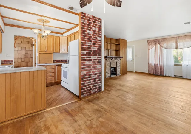 3rd image of 4060 E 13Th Ave, Gary, IN 46403 | MLS# 840722