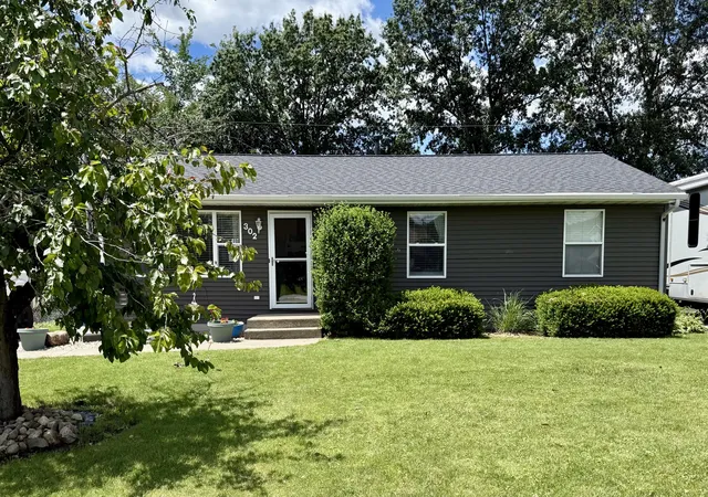 Homes for sale in Hebron, IN | 302 S Harrison St, Hebron, IN 46341 | MLS# 840712