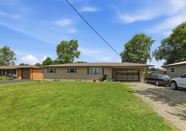 1st image of 520 E Pike St, Kirklin, IN 46050 | MLS# 841063