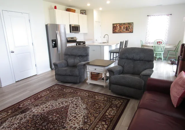 Photo 4 of Single family home for sale at 17781 Hillside Dr, Lowell, IN 46356 | MLS# 840873 | Listing updated on 2026-08-21