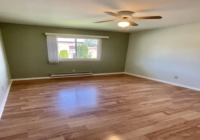5th image of 10047 Kennedy Ave #2b, Highland, IN 46322 | MLS# 840758