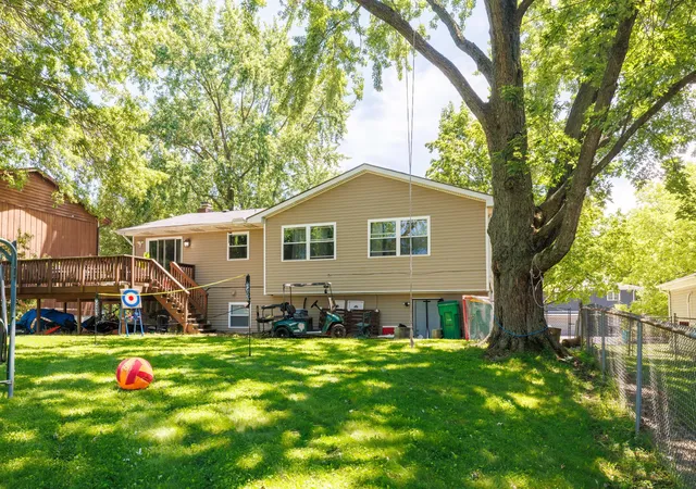 Photo 4 of Single family home for sale at 4289 Park Pl, Crown Point, IN 46307 | MLS# 841288 | Listing updated on 2026-08-07