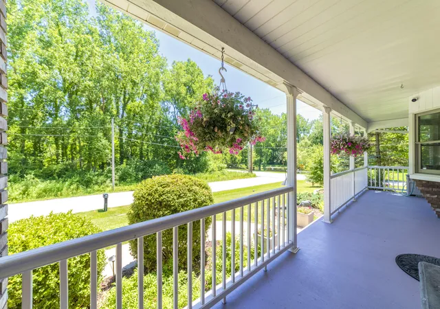 Homes for sale in Valparaiso, IN | 552 N 250 W, Valparaiso, IN 46385 | MLS# 840862