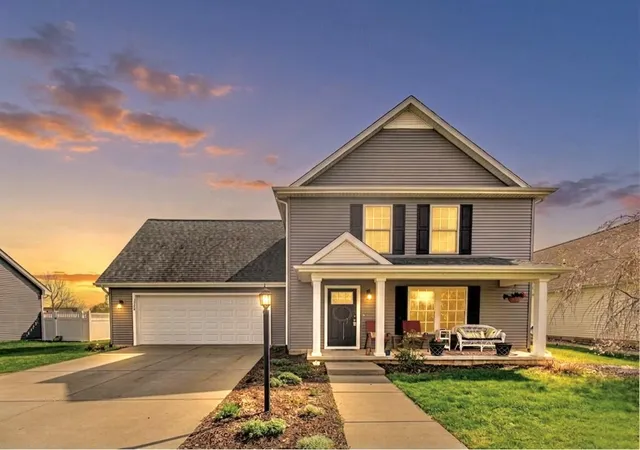 Photo 2 of Single family home for sale at 1370 Danvers Pkwy, Valparaiso, IN 46385 | MLS# 840772 | Listing updated on 2026-10-04