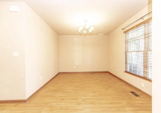 Photo 3 of Single family home for sale at 1370 Danvers Pkwy, Valparaiso, IN 46385 | MLS# 840772 | Listing updated on 2026-10-04