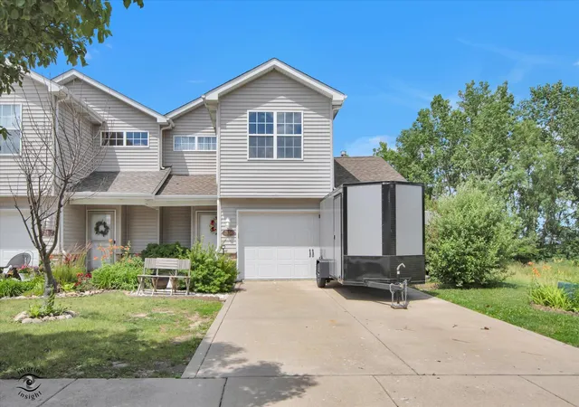 Homes for sale in Merrillville, IN | 2454 E 68th Ave, Merrillville, IN 46410 | MLS# 840896