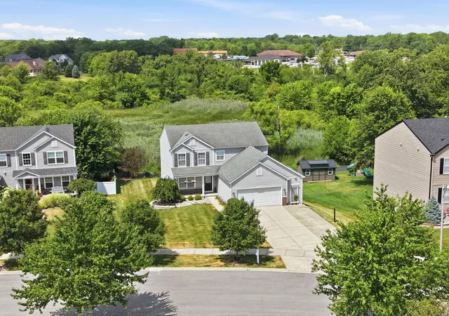 1st image of 1587 Brackenbury Ln, Crown Point, IN 46307 | MLS# 842914