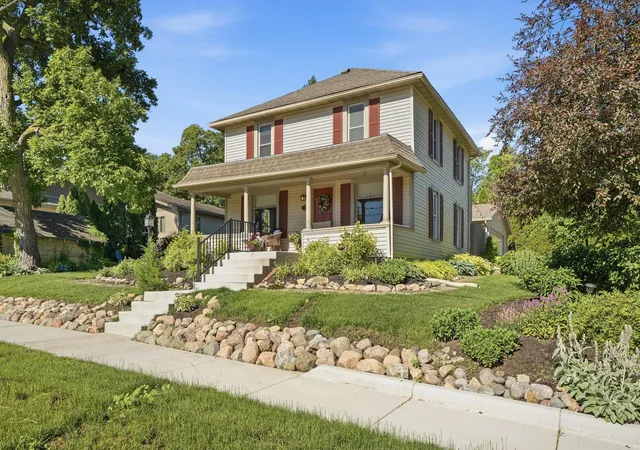 Homes for sale in Lowell, IN | 259 N Liberty St, Lowell, IN 46356 | MLS# 840817