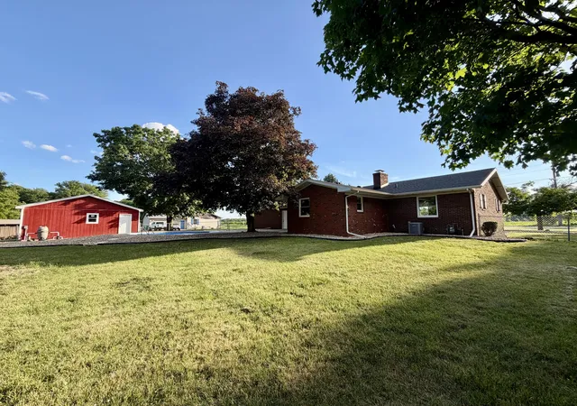Homes for sale in La Porte, IN | 100 S 500 W, La Porte, IN 46350 | MLS# 840922