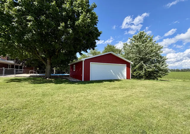 Homes for sale in La Porte, IN | 100 S 500 W, La Porte, IN 46350 | MLS# 840922