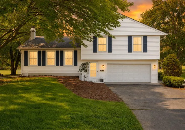 1st image of 81 E Division Rd, Valparaiso, IN 46383 | MLS# 840956