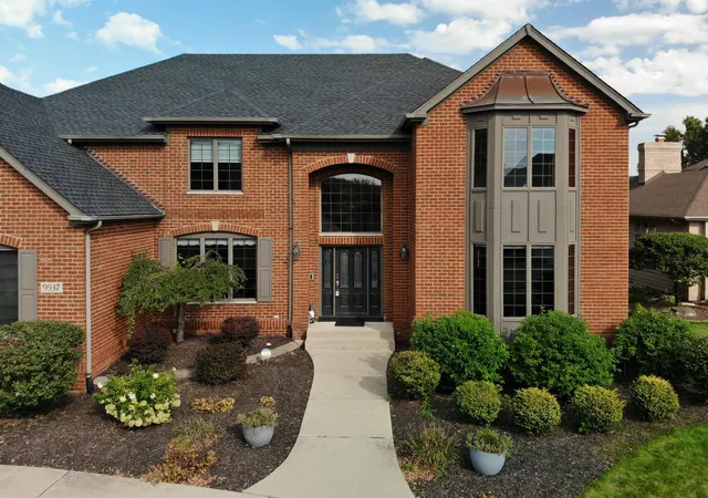 Photo 1 of Single family home for sale at 9937 Tanglewood Ct, Munster, IN 46321 | MLS# 840980 | Listing updated on 2026-09-20