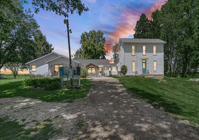 2nd image of 147 E 50 S, Valparaiso, IN 46383 | MLS# 841207