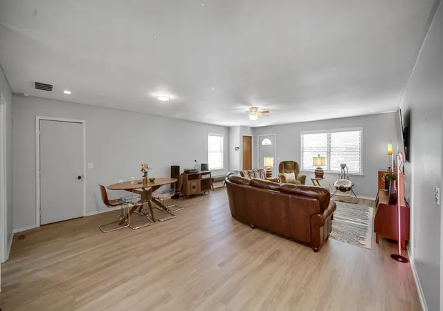 4th image of 147 E 50 S, Valparaiso, IN 46383 | MLS# 841207