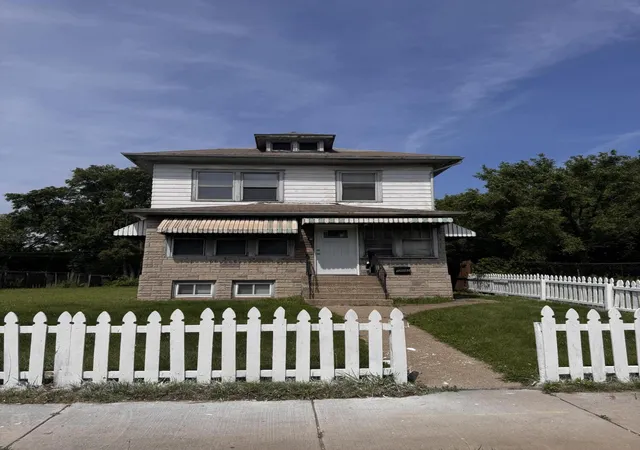 3rd image of 564 Carolina St, Gary, IN 46402 | MLS# 841473