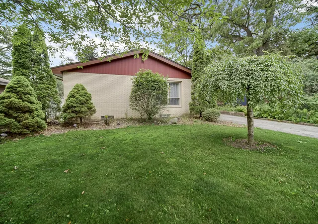 2nd image of 1634 Wilson St, Munster, IN 46321 | MLS# 840914