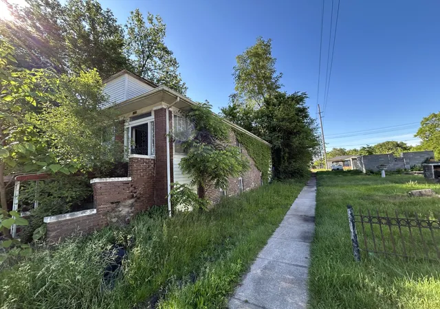 3rd image of 1297-1299 W 15Th Ave, Gary, IN 46407 | MLS# 840881