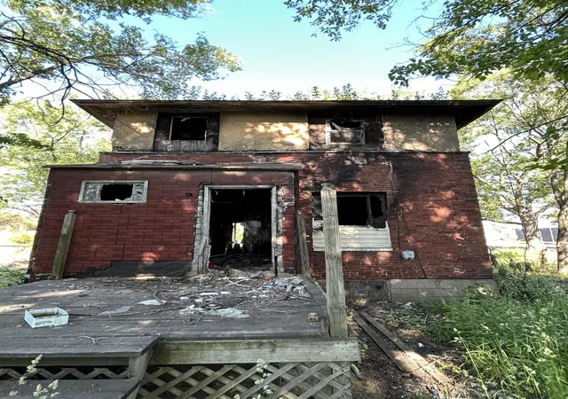 Photo 3 of Single family home for sale at 547 Madison St, Gary, IN 46402 | MLS# 840876 | Listing updated on 2026-06-18