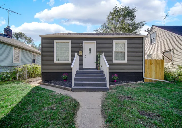 24th image of 1948 Mckinley St, Gary, IN 46404 | MLS# 840838