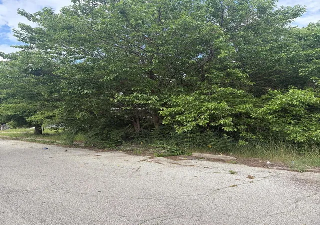 1st image of 725 W 7th Ave, Gary, IN 46402 | MLS# 840889