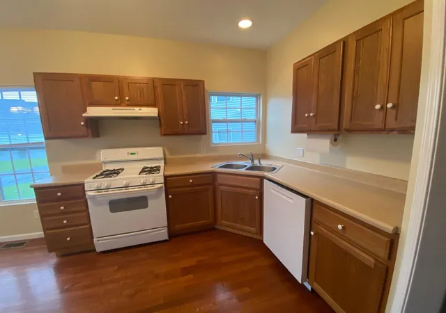 5th image of 219 Prestwick Dr #A, Valparaiso, IN 46385 | MLS# 840897