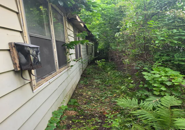 2nd image of 1733 Polk St, Gary, IN 46407 | MLS# 840910